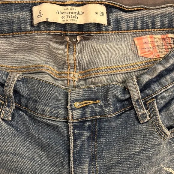 Abercrombie & Fitch Light Blue Distressed Boyfriend Jeans - Picture 2 of 4